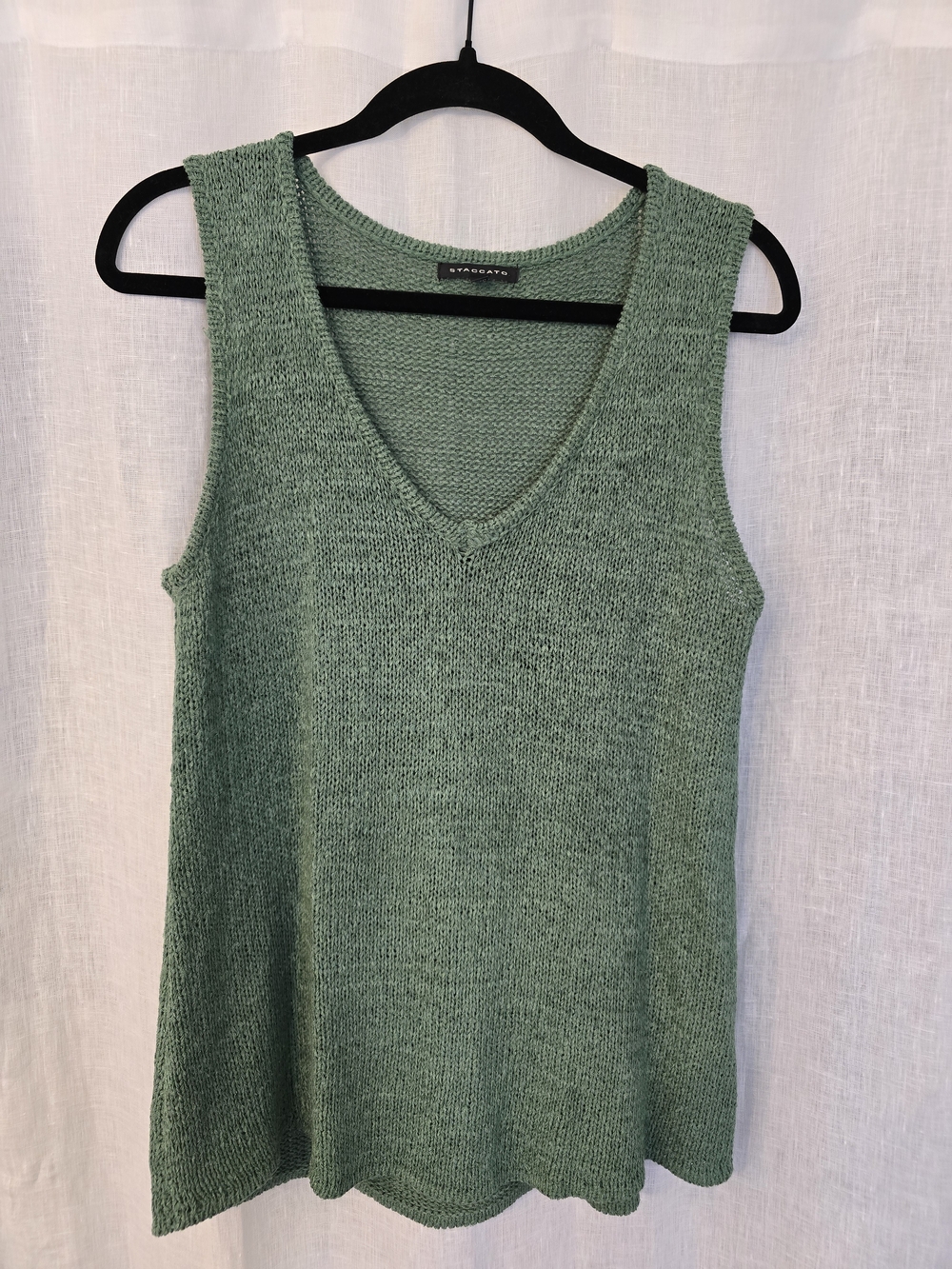 Staccato Knit V-Neck Sleeveless Tank in Sage Green